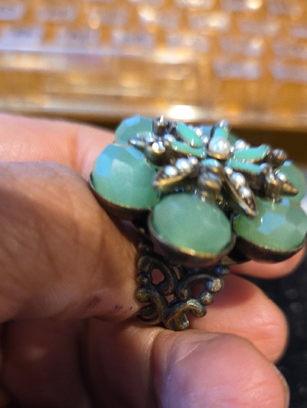 Green Floral Crystal & Pearl Ring - Picture 6 of 9